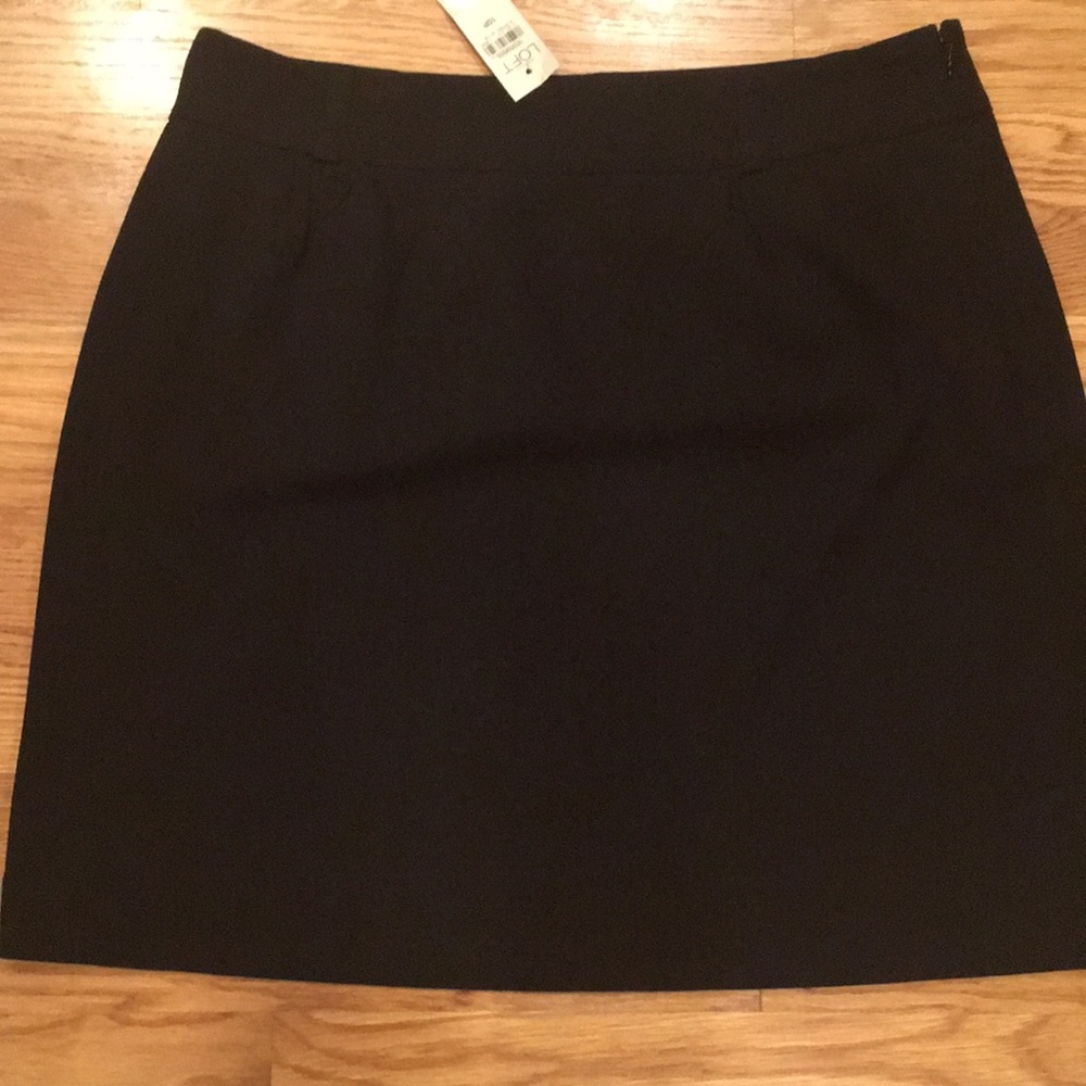 Ann Taylor lined poly black skirt